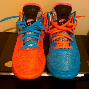 Lebron Nxxt i promise miss match